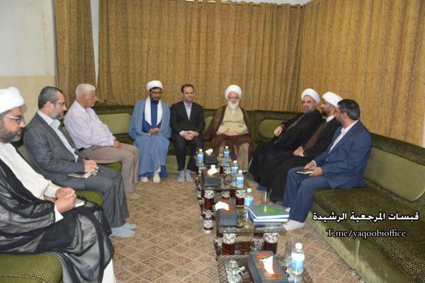 دانشگاه مذاهب اسلامى يكى از پروژهاى اميد كننده در راه وحدت اسلامى وجلو گيرى از تكفير وانحرافهاى فكرى ودينى است.